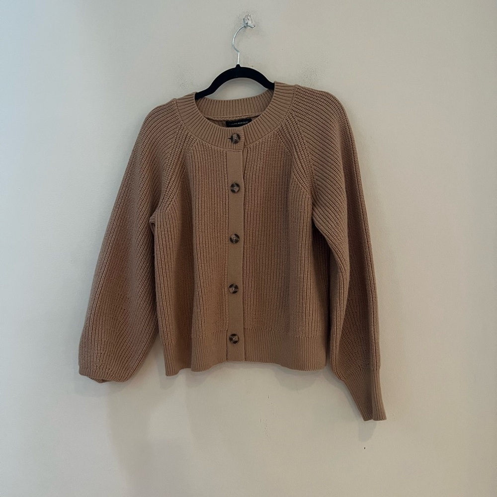 Banana Republic Women's Camel Button-Up Cardigan - Picture 4 of 12